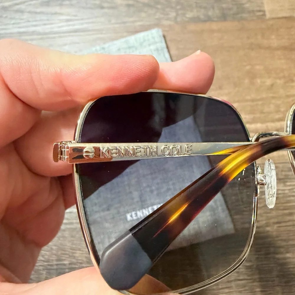 Kenneth Cole New York Geometric Butterfly Sunglasses NWT Gold Gradient Lens OS